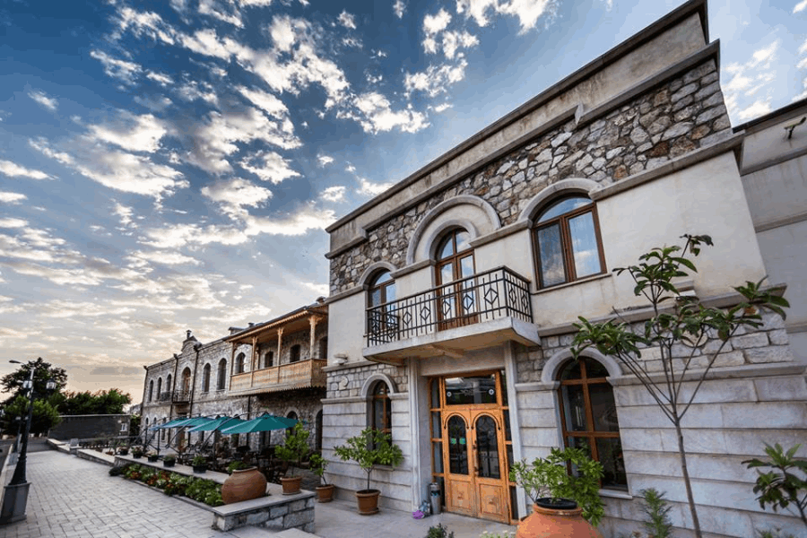 ОТЕЛИ В РЕГИОНАХ STEPANAKERT ``PARK HOTEL ARTSAKH``